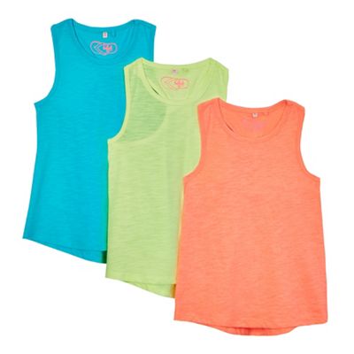 Pack of three girls' assorted vests